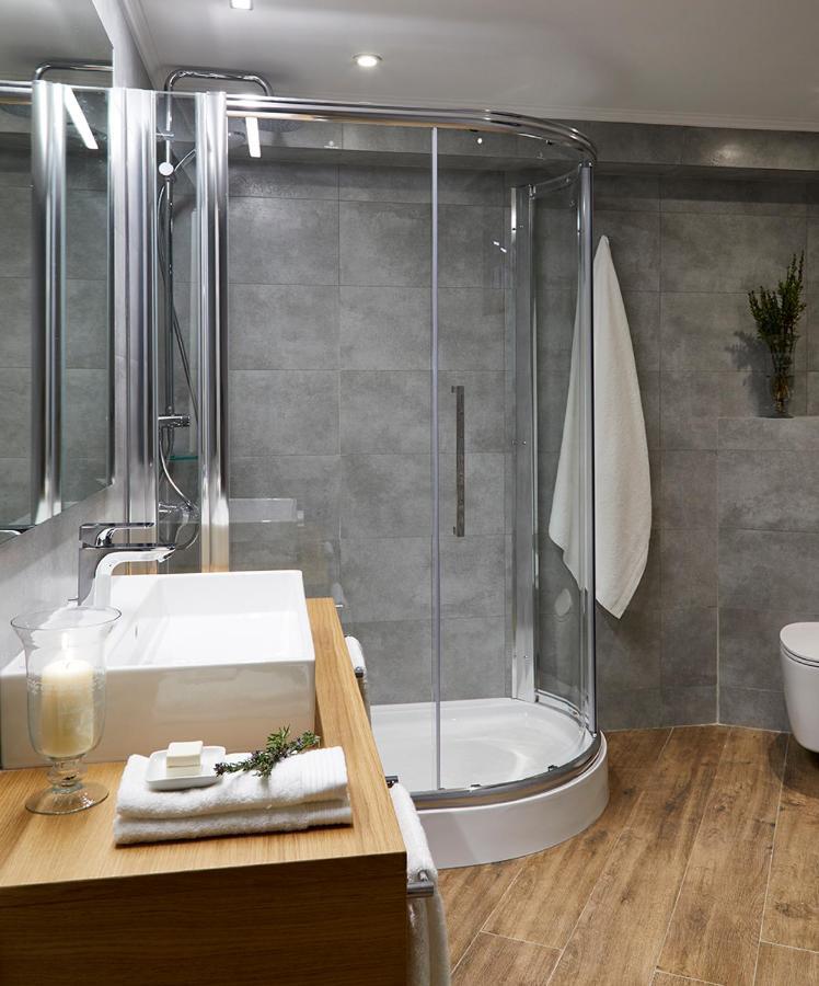 Mountrace Suites & Spa Monodendri Eksteriør billede