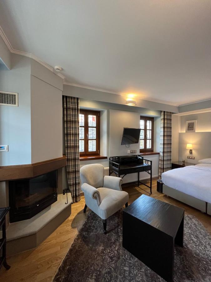 Mountrace Suites & Spa Monodendri Eksteriør billede