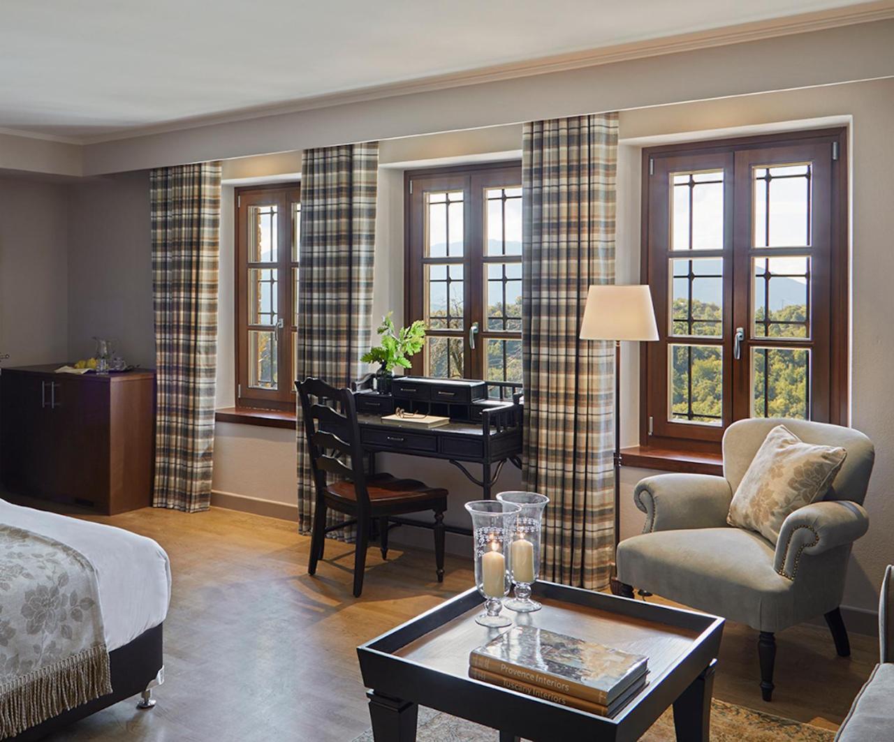 Mountrace Suites & Spa Monodendri Eksteriør billede